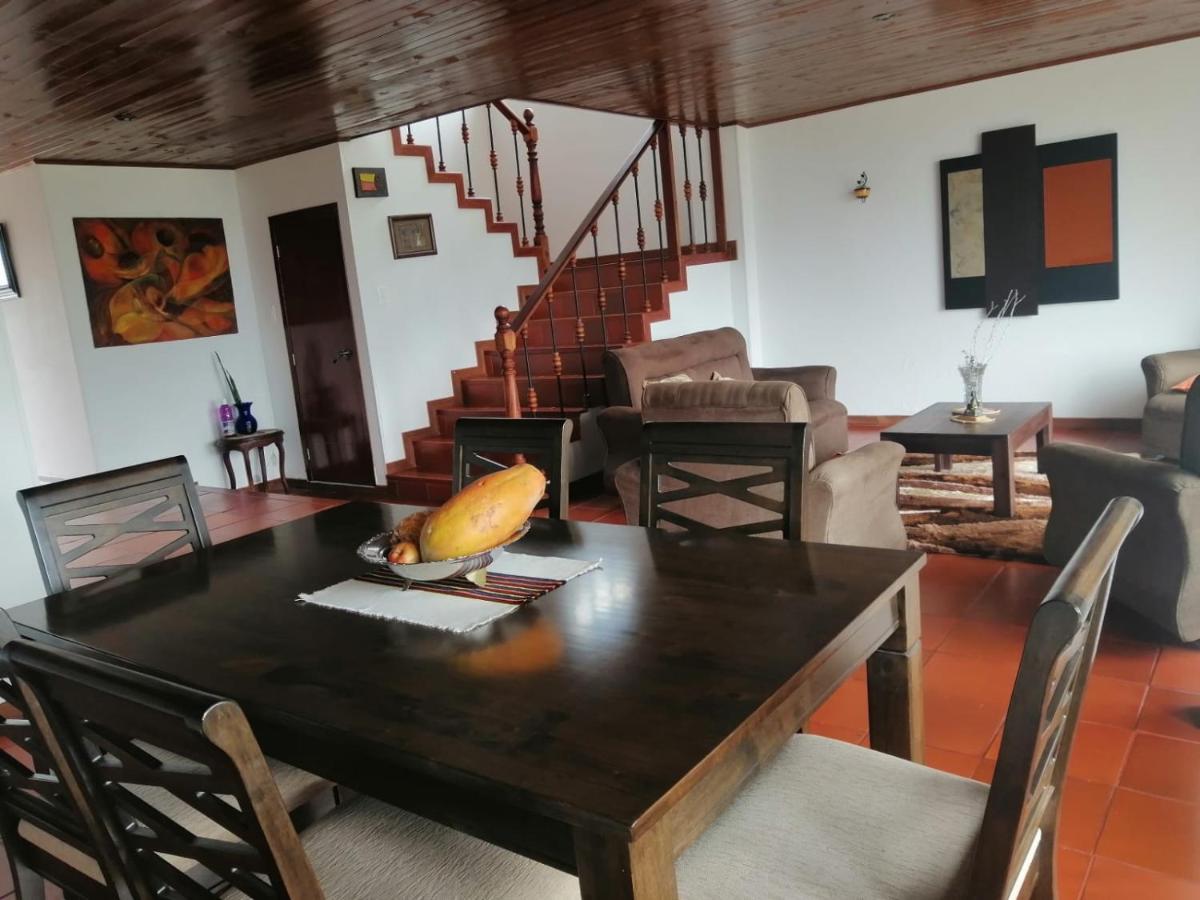 Chalet_laguna_azul